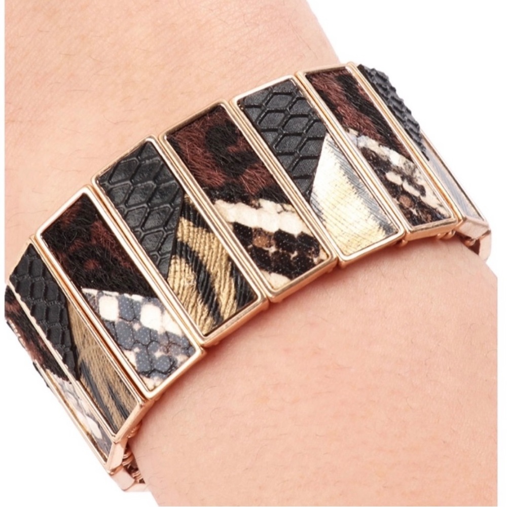 NWT! Faux Leather Leopard Multi Mix Gold Stretch Gorgeous Bracelet - Picture 2 of 3